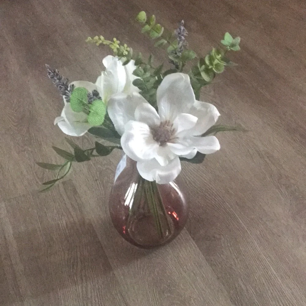 Magnolias Vase Table Decor